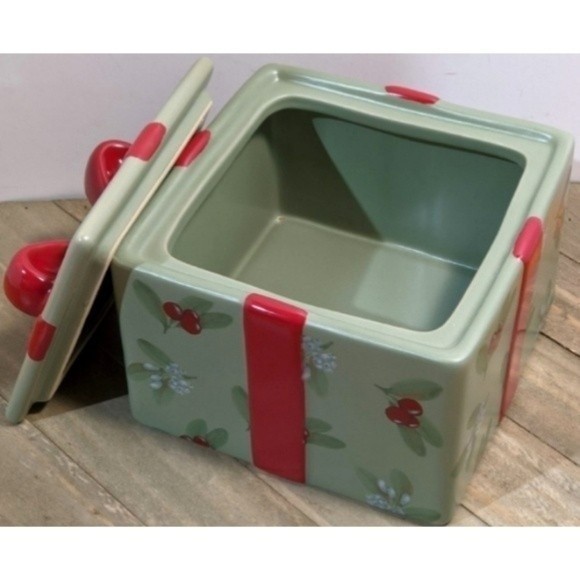 Pfaltzgraff Winterwood Cookie Candy Jar Box Porcelain Green Red Bow IOB - Picture 3 of 5